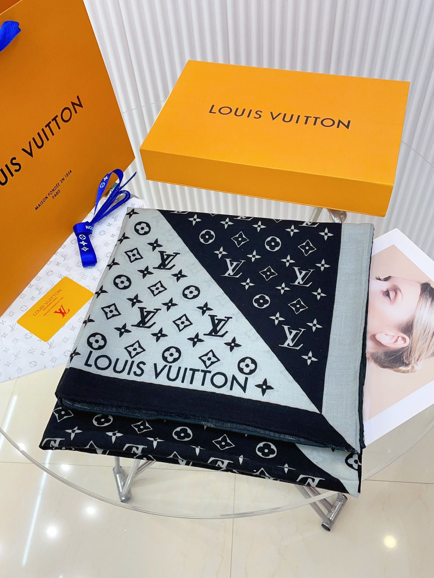 Louis Vuitton Scarf